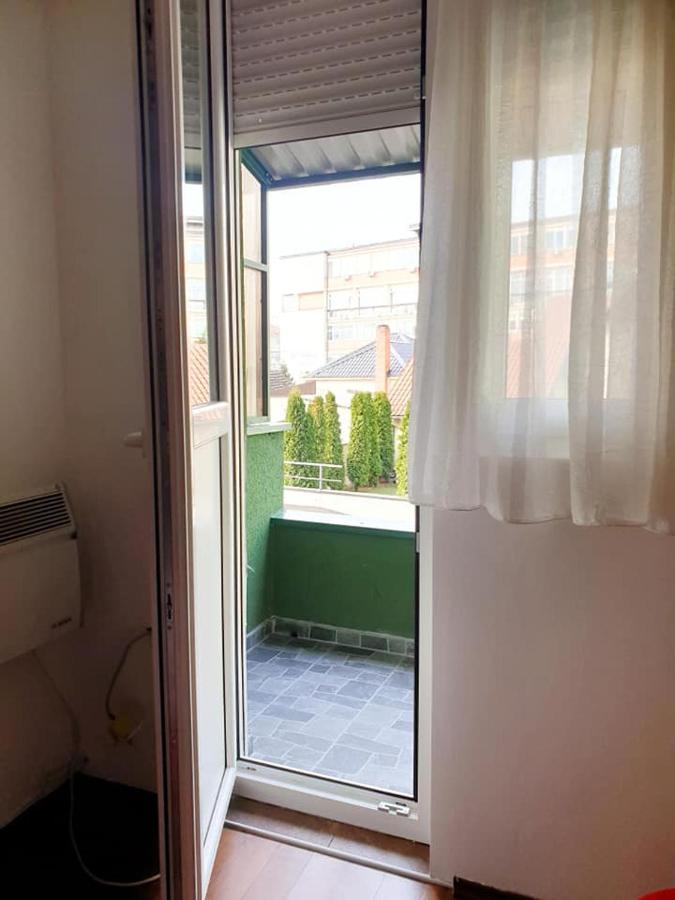 Stan Na Dan Loznica Appartement Buitenkant foto